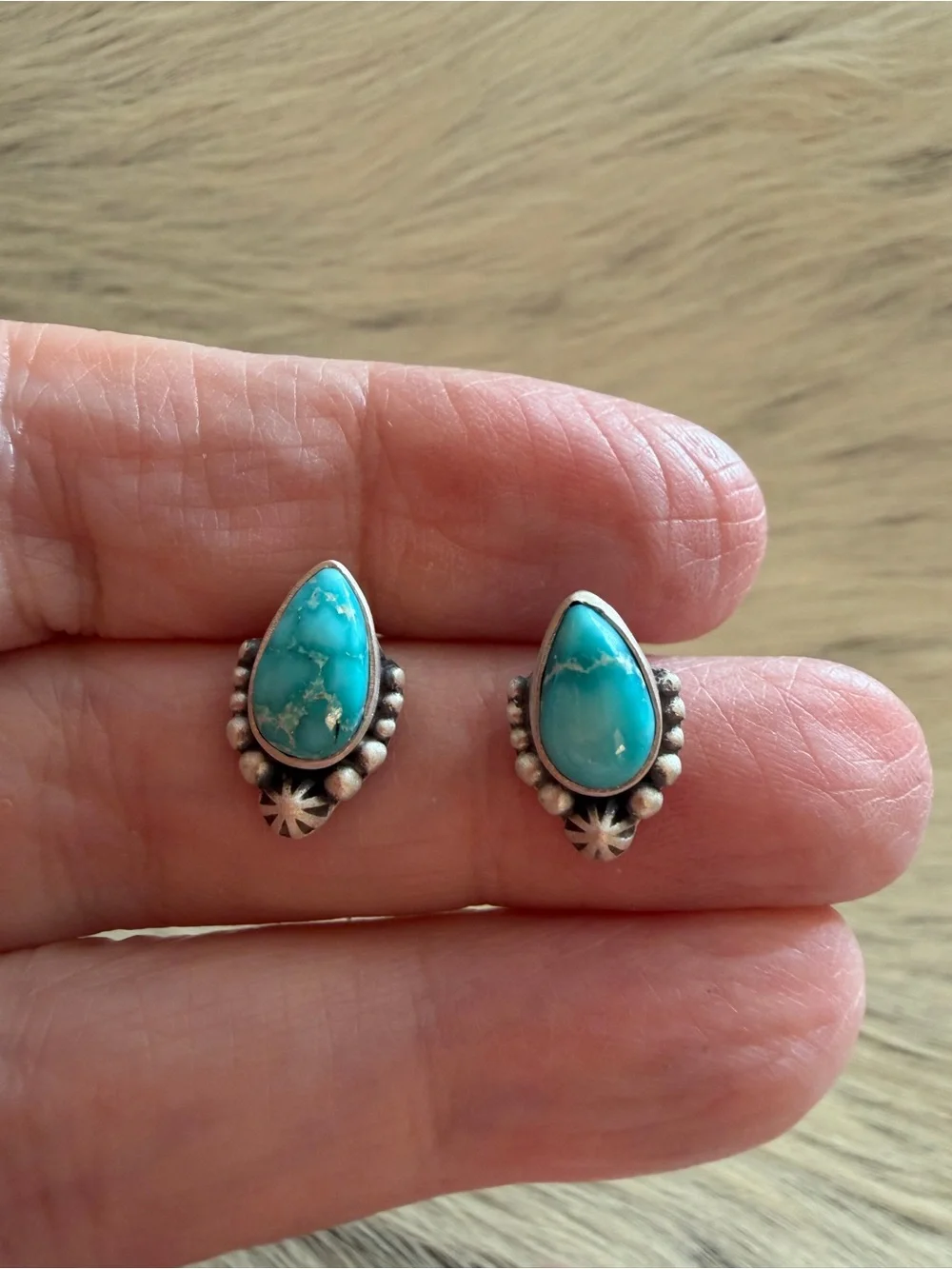 ❤️ White Water Turquoise Teardrop Navajo Style Brushed 925 Stud Earrings .56”L